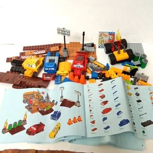 LEGO juniors Disney Car 3 Thander Hollow Crzy Race LOGO